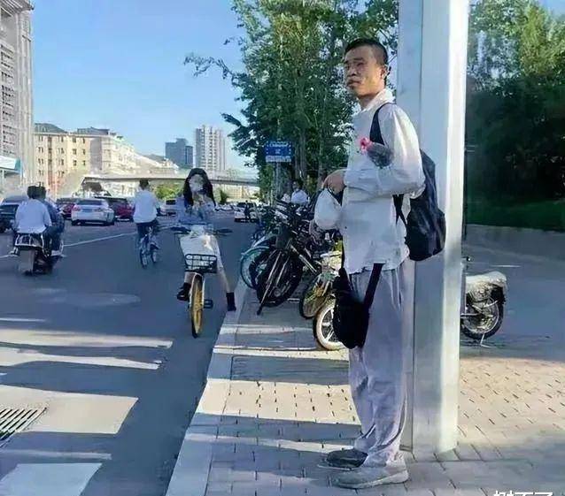 90后北大“最丑”老师火遍全网！16岁全球封神<strong></p>
<p>全球火币网官网</strong>，拒绝哈佛，如今却被“嘲”上热