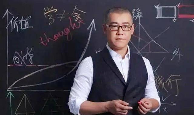比特币首富李笑来<strong></p>
<p>比特币交易平台</strong>，用10万枚比特币套现135亿，称比特币是割韭菜