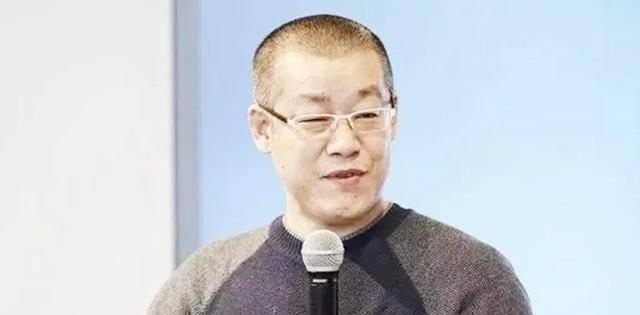 比特币首富李笑来<strong></p>
<p>比特币交易平台</strong>，用10万枚比特币套现135亿，称比特币是割韭菜