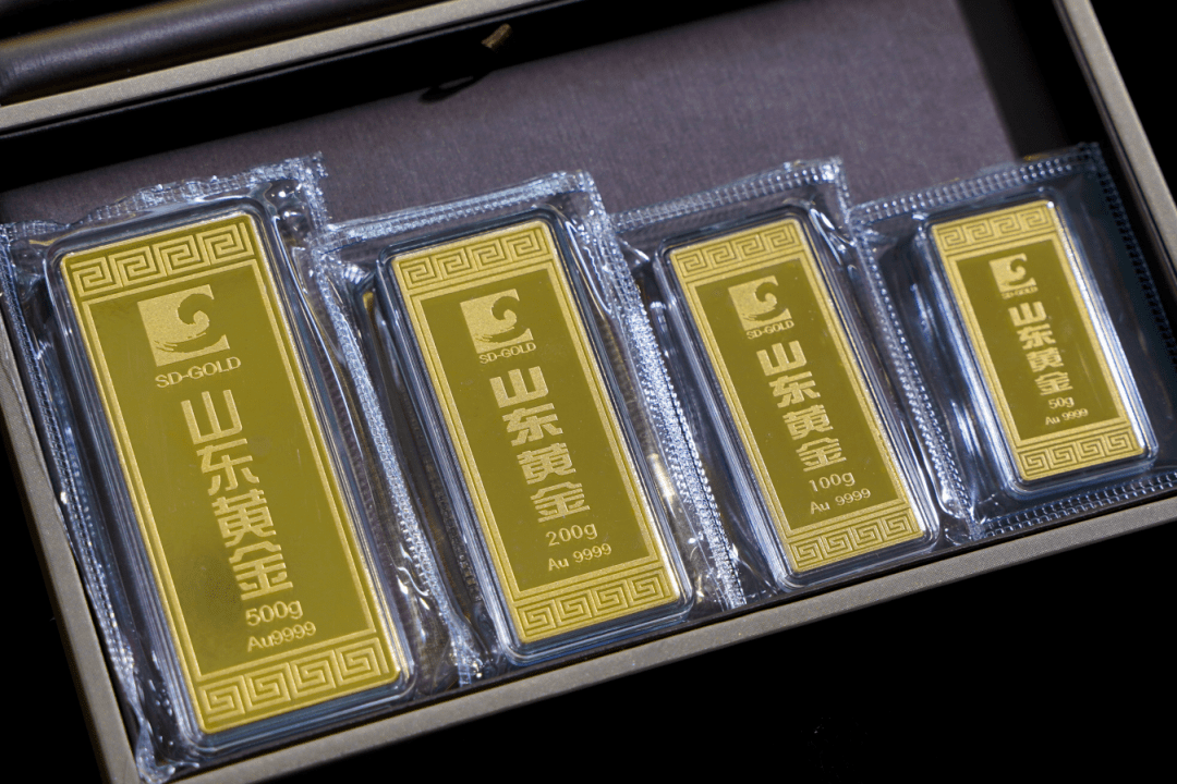 金价飙涨<strong></p>
<p>今日贵金属交易暂停</strong>！多家银行仍然暂停账户黄金交易！专家：重启的可能性极小