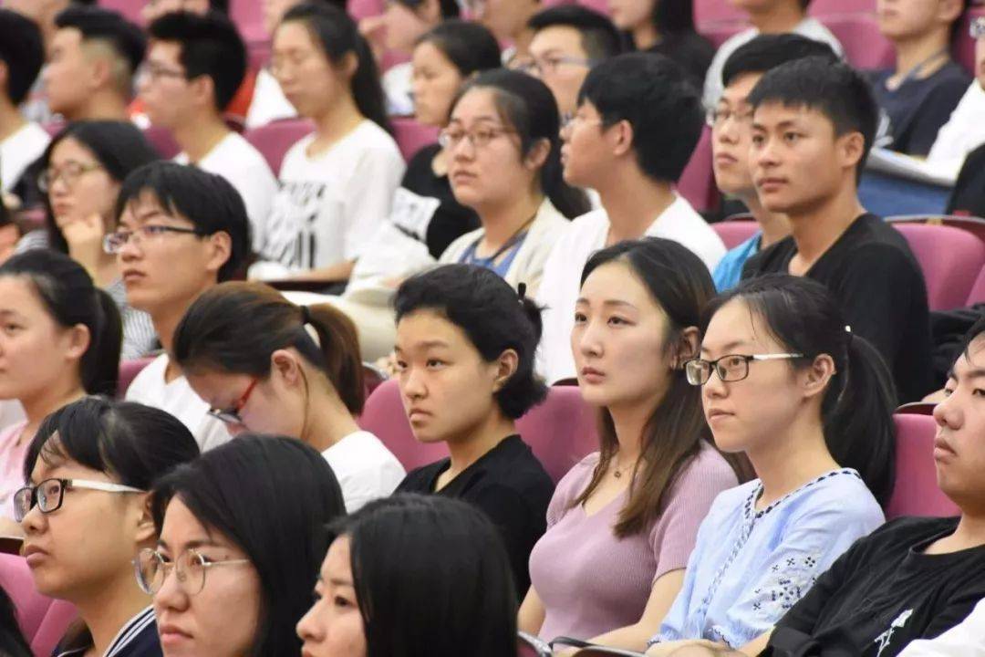 考研小白<strong></p>
<p>贵金属信息如何获取</strong>，教你如何获取考研最新信息！
