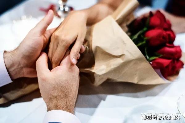 成为马来西亚居民有几种方式<strong></p>
<p>建行贵金属有几种</strong>？