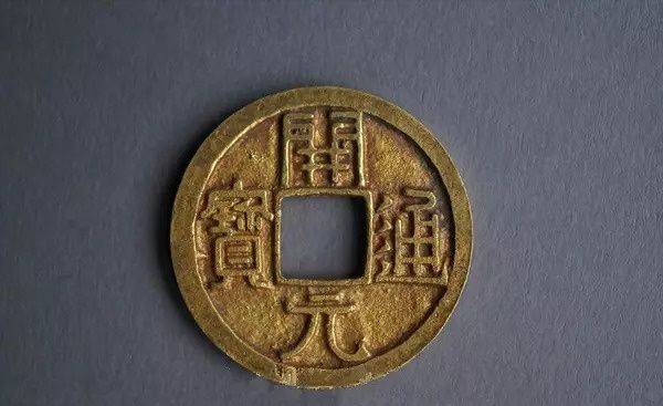 为什么中国古代不使用金币、银币？17世纪的传教士有话说<strong></p>
<p>农行购买贵金属白银</strong>！