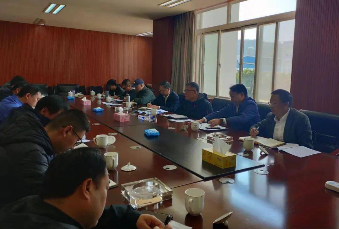 市人大常委会副主任黄太文调研督导永金高速公路(新平戛洒至元江红光段)建设和有色稀贵金属全产业链发展情况
