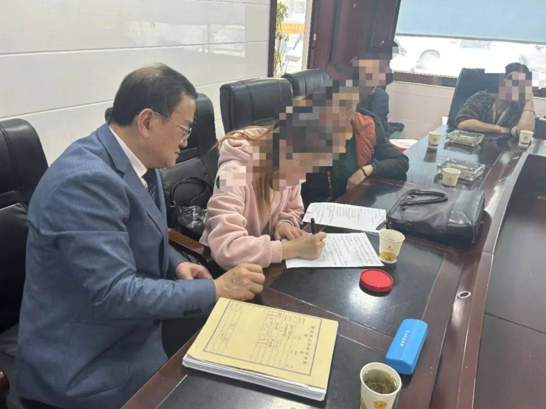 湖南湘西：同居一年后分手<strong></p>
<p>贵金属检测师等级</strong>，16万元彩礼怎么退？法院这样做