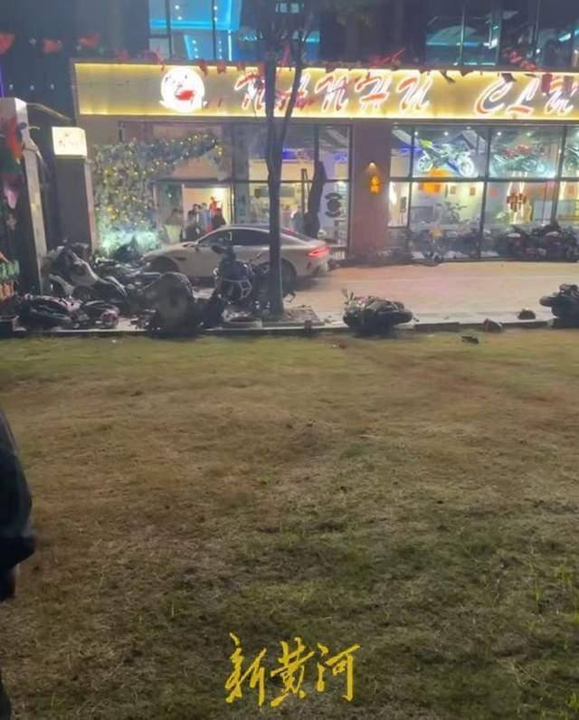 小米SU7车主持刀伤人致死<strong></p>
<p>贵金属检测师等级</strong>，多次骂人拱火挑衅者要担责吗？律师分析
