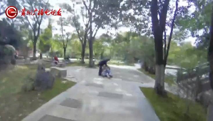 “亲爱的<strong></p>
<p>贵金属I融通金</strong>，千万别说漏嘴！”68岁贵州阿姨遇“黄昏恋”，监控拍下……