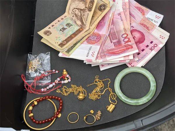 男子对前妻动起“歪脑筋”<strong></p>
<p>贵金属I融通金</strong>，潜入其家中……上海警方：刑拘