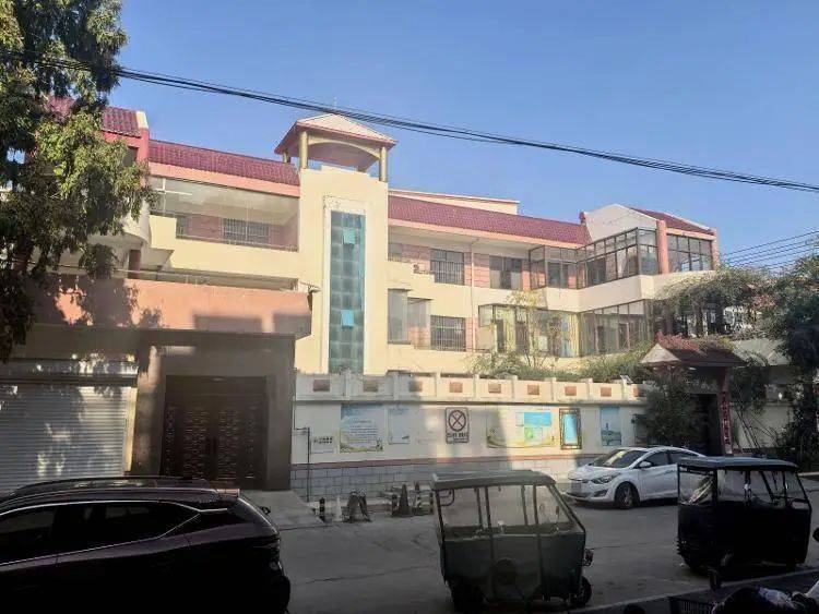 他被抓当晚有老百姓放鞭炮庆祝<strong></p>
<p>金日贵金属价格</strong>，探访江苏第一位农民副县长“三蟒”豪宅