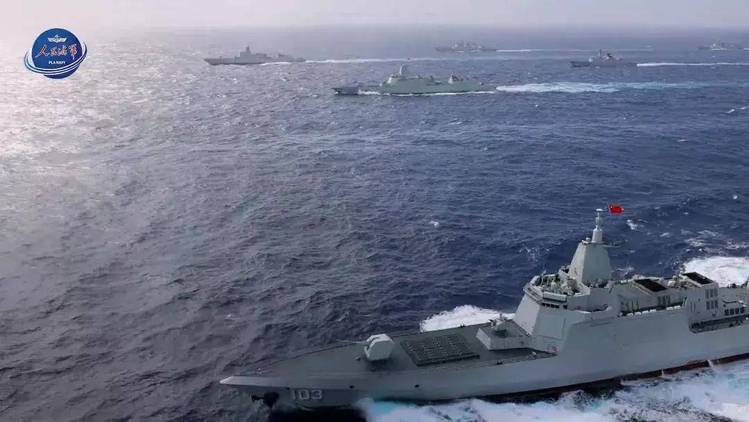 中国首个双航母战斗群横空出世<strong></p>
<p>贵金属集美区</strong>！歼-15B/D居然悄悄装备这么多了？