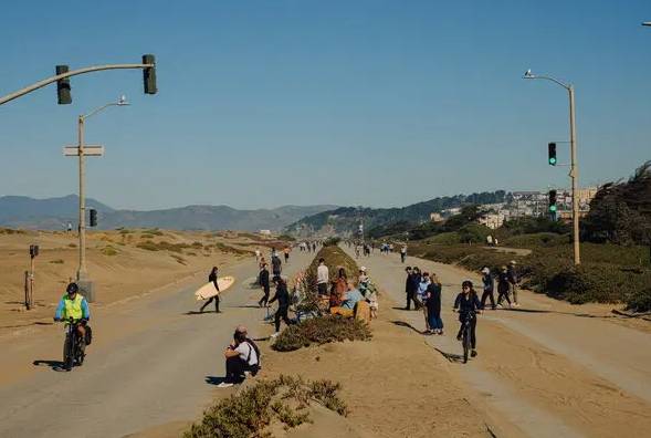 美媒：旧金山人将投票表决<strong></p>
<p>钯金行情</strong>，是否永久关闭海岸高速一路段