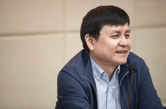 张文宏不做医生了？新身份曝光<strong></p>
<p>江西启元贵金属</strong>！网友：想到范志毅