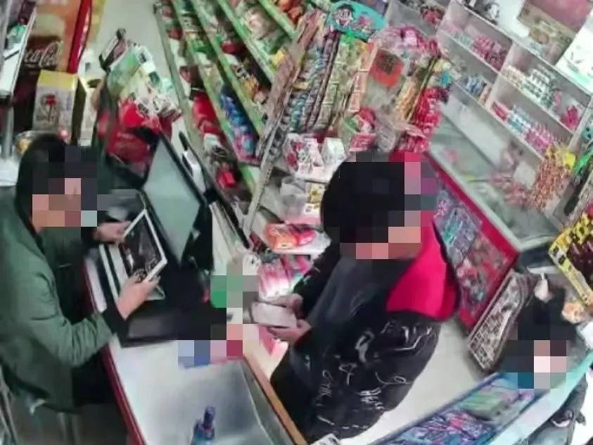 男子一时想不开<strong></p>
<p>btc走势</strong>，服下头孢配白酒！40分钟后……