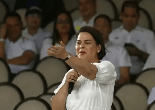 菲律宾政坛一夜变天<strong></p>
<p>btc币安</strong>，16万菲军突然站队，杜特尔特关键时刻重新出山