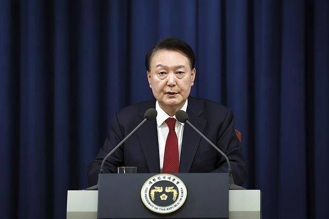 混乱一夜后的韩国：“<strong></p>
<p>btc官网</strong>我不想再选法律界出身的总统” ｜国际观察