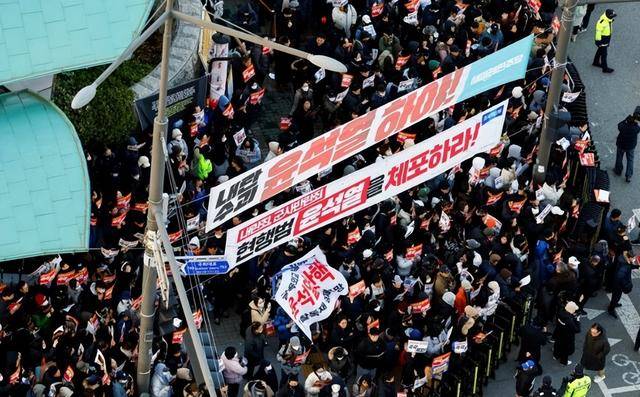 弹劾尹锡悦动议破产<strong></p>
<p>btc算力</strong>，韩国执政党耍无赖：人不交、总统权力也不交