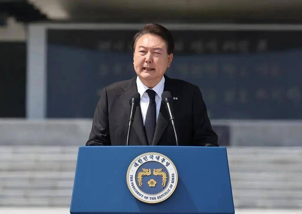 尹锡悦险中求稳：戒严风波逆转<strong></p>
<p>btc算力</strong>，国民力量党撑腰，李在明盼破局！