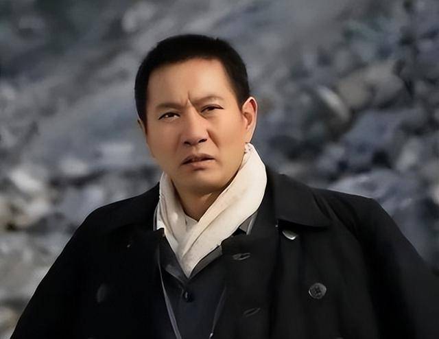 “坏人专业户”姚刚：一生无妻无子<strong></p>
<p>btc下载</strong>，如今53岁在千万豪宅一个人住