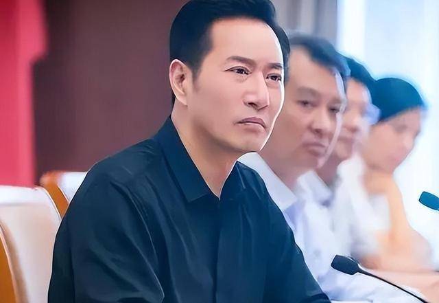 “坏人专业户”姚刚：一生无妻无子<strong></p>
<p>btc下载</strong>，如今53岁在千万豪宅一个人住
