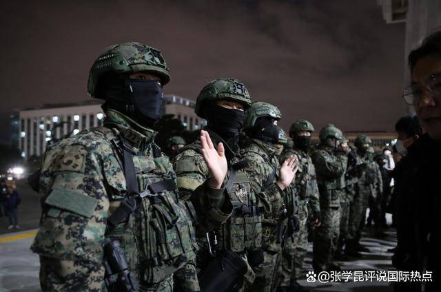 最新证据被查出<strong></p>
<p>btc下载</strong>，尹锡悦试图血染首尔，内乱的韩国，先低估了朝军