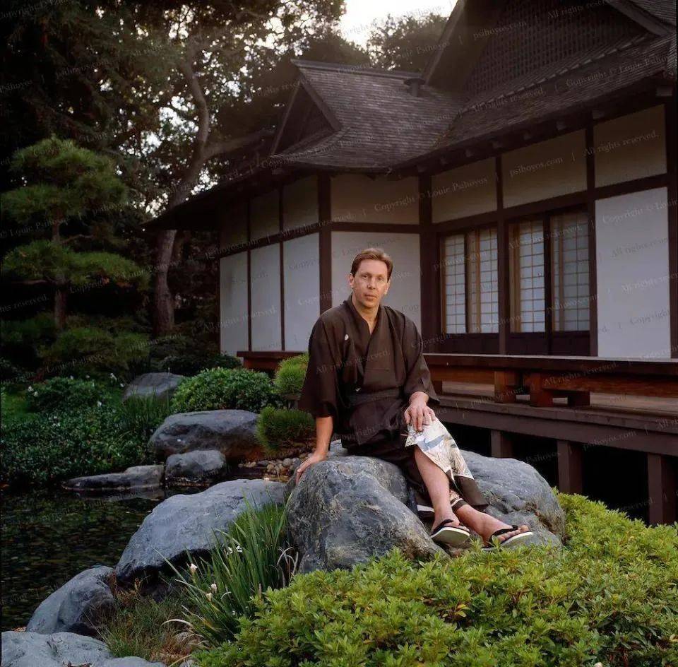 80岁的全球顶级富豪又结婚了<strong></p>
<p>btcapi</strong>！33岁的华裔妻子啥来头？