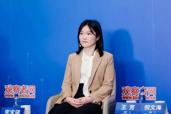 "若我们曾抱一丝幻想<strong></p>
<p>btc汇率</strong>，中国半导体发展不会如此迅猛"