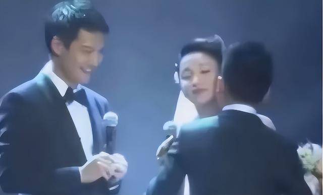 陈坤的儿子已成年<strong></p>
<p>btc汇率</strong>，容貌开始显现母亲的基因，像谁可以认得出吗？