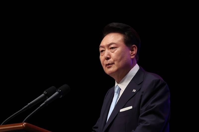 韩国法院对尹锡悦发布逮捕令<strong></p>
<p>btc实时</strong>！专家称仍可能通过安全部门反抗