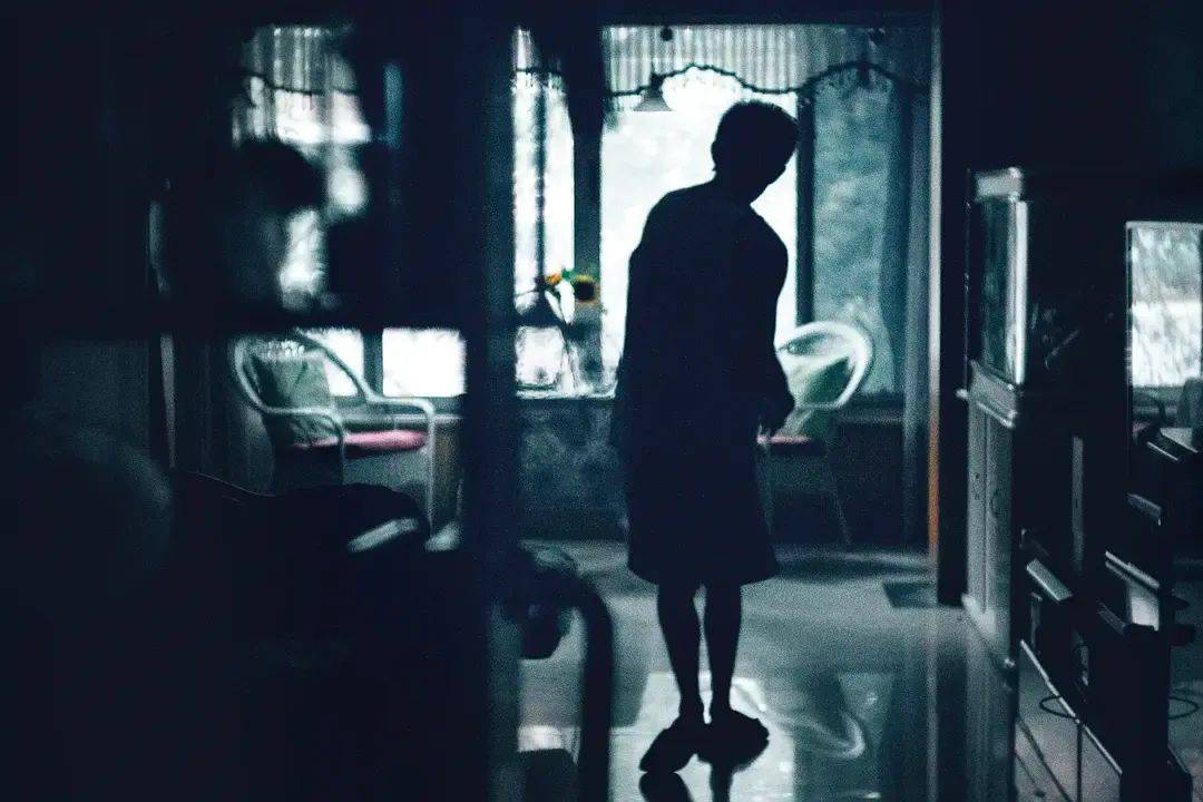 五天破3亿<strong></p>
<p>btc实时</strong>，易烊千玺演技封神！文艺片《小小的我》成票房爆款，做对了什么？