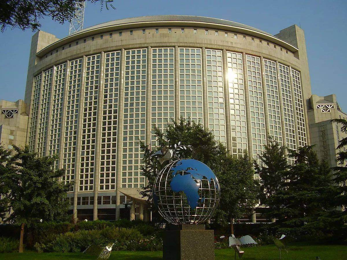 伊朗终于重拳出击了<strong></p>
<p>btc走势图</strong>，但是挥拳的对象，却不是以色列