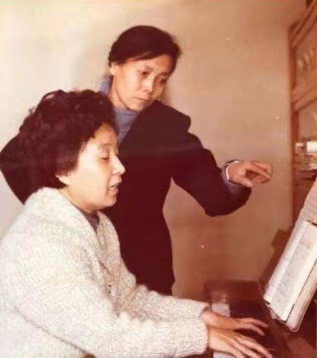 “音乐教母”谷建芬：晚年丧夫丧女<strong></p>
<p>btc走势图</strong>，那英孙楠让年迈的她老有所依
