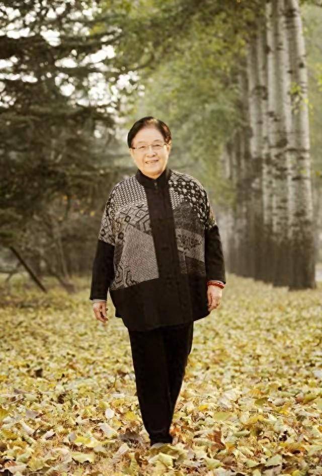 “音乐教母”谷建芬：晚年丧夫丧女<strong></p>
<p>btc走势图</strong>，那英孙楠让年迈的她老有所依