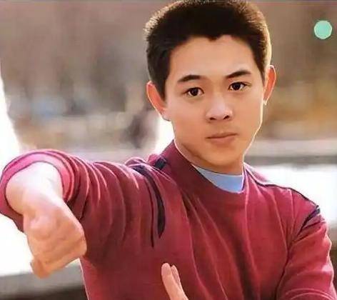 李连杰:后事一切从简<strong></p>
<p>btc挖矿机</strong>，不用立碑也不用办丧事，树葬海葬都可以
