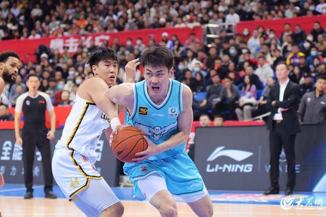 热血沸腾！青岛男篮最后三分钟14-0绝地翻盘<strong></p>
<p>btc指数</strong>，队史首次单赛季双杀辽宁