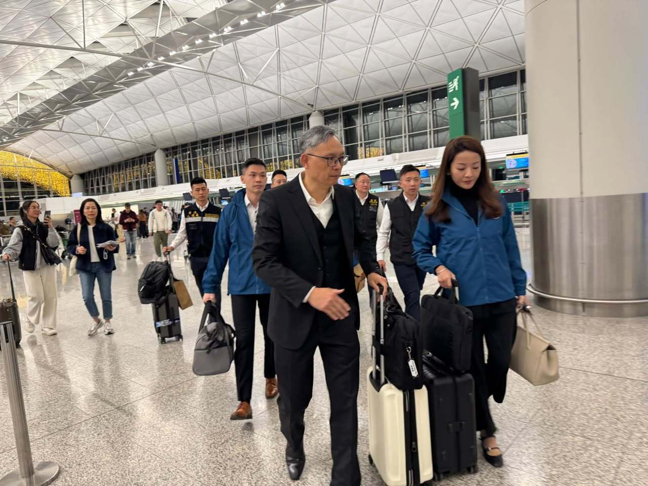 仍有12名港人被困缅甸<strong></p>
<p>btc指数</strong>，香港派专责小组前往泰国跟进