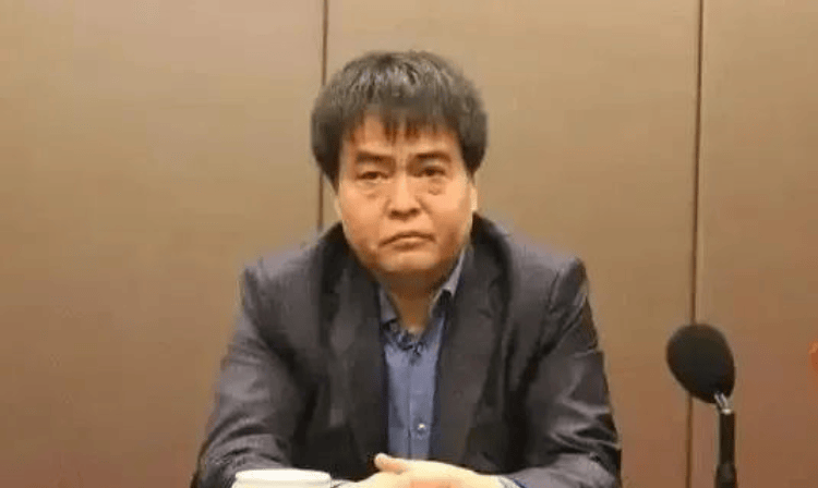 又一“烟草虎”<strong></p>
<p>btc计算器</strong>！国家烟草专卖局原副局长张天峰被查 系今年首个落马中管干部