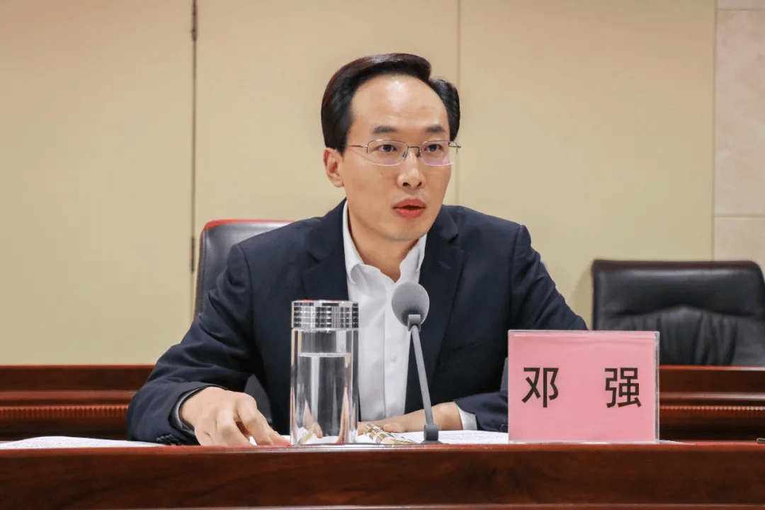 “80后”县长邓强<strong></p>
<p>btc计算器</strong>，严重违反党的政治纪律、组织纪律、廉洁纪律、工作纪律和生活纪律