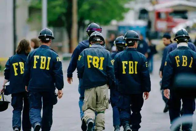 “政治清洗”？马斯克逼迫CIA、FBI大裁员：9000名特工面临下岗<strong></p>
<p>btc兑换</strong>！