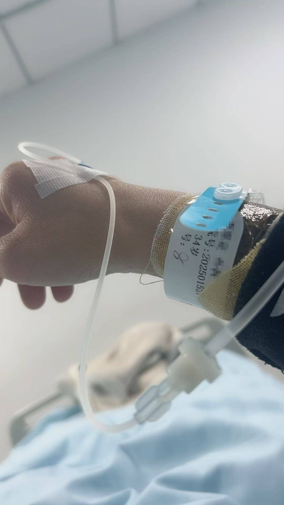 山东一单亲妈妈直播间阻止网友辱骂“唐宝”少年遭上门殴打<strong></p>
<p>泰达币</strong>，警方：已受理案件，正调查
