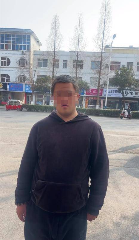 山东一单亲妈妈直播间阻止网友辱骂“唐宝”少年遭上门殴打<strong></p>
<p>泰达币</strong>，警方：已受理案件，正调查
