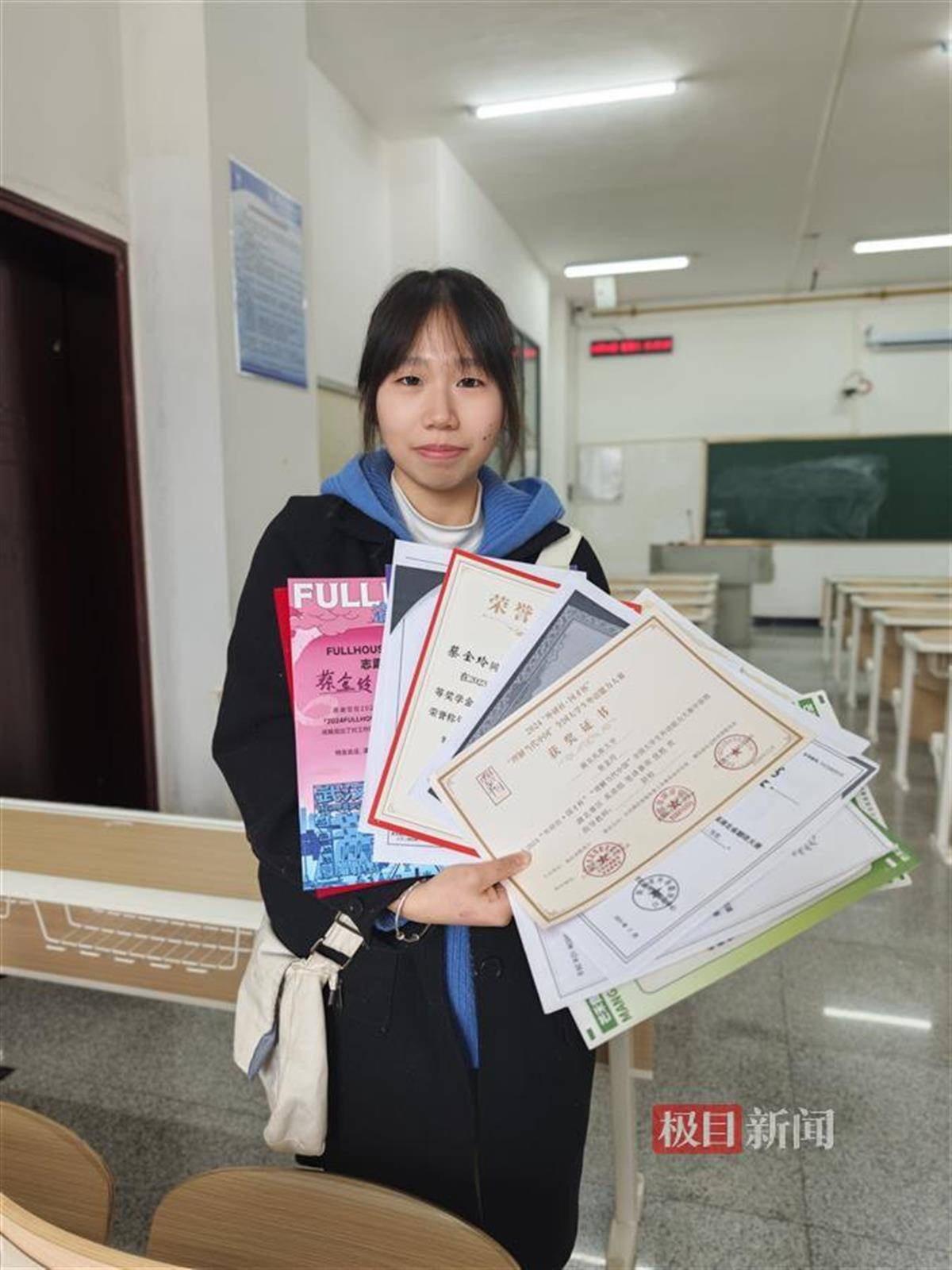 大二女生打三份工<strong></p>
<p>泰达币</strong>，攒5万元游历20多个城市