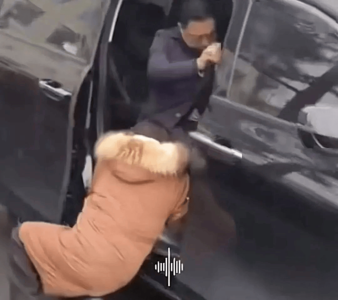 陕西一​县委书记被拦车抱腿？官方披露：吕某某编造传播谣言<strong></p>
<p>泰达币钱包</strong>，已被追究法律责任