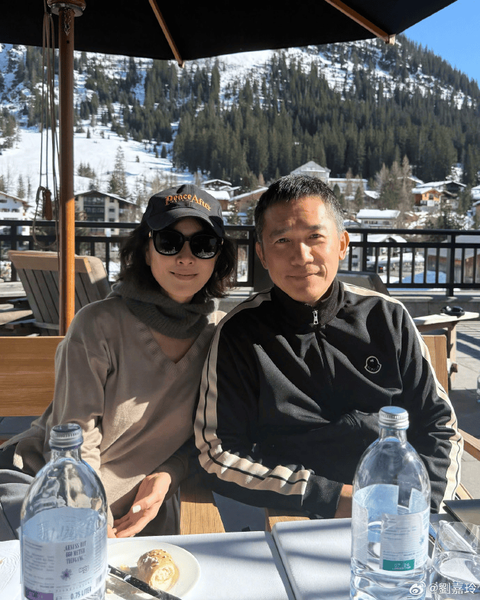 刘嘉玲、梁朝伟<strong></p>
<p>TDB泰达币</strong>，突传消息！