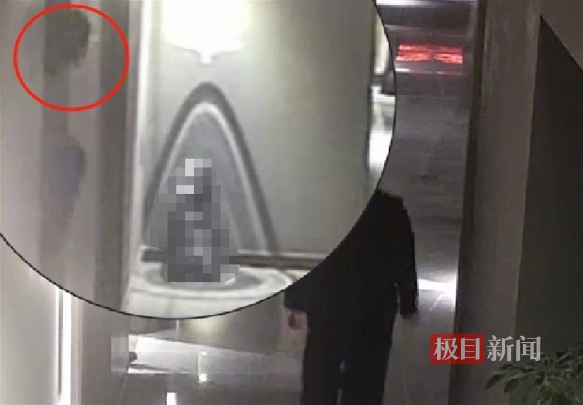 武汉一女子在艺术餐厅请客<strong></p>
<p>泰达币NBA</strong>，飞天茅台竟被服务员暗中调包！两人被警方采取刑事强制措施