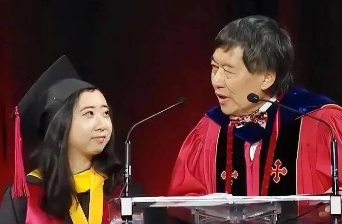 夸美国空气香甜的杨舒平<strong></p>
<p>泰达币提款地址</strong>，已被美国驱逐出境，如今回国下场怎么样了？