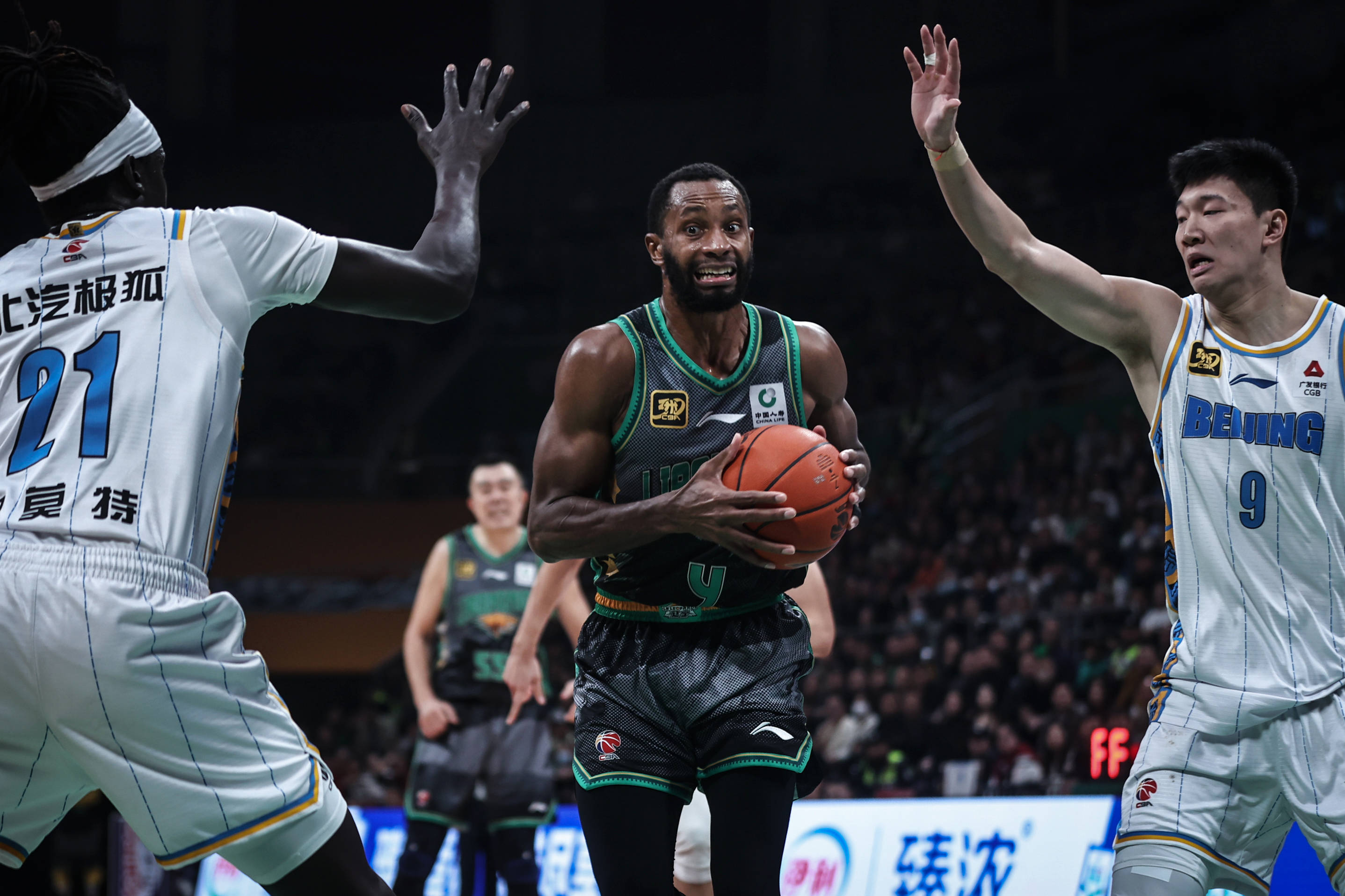 CBA季后赛球队外援确定：九队四外援 三队三外援
