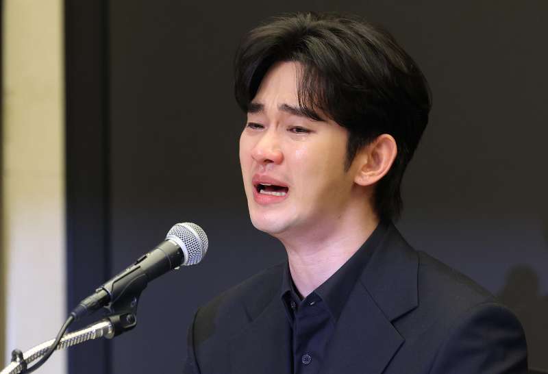 金秀贤为何在记者会上多次喝水<strong></p>
<p>usdt是什么币</strong>，网友请DeepSeek解读