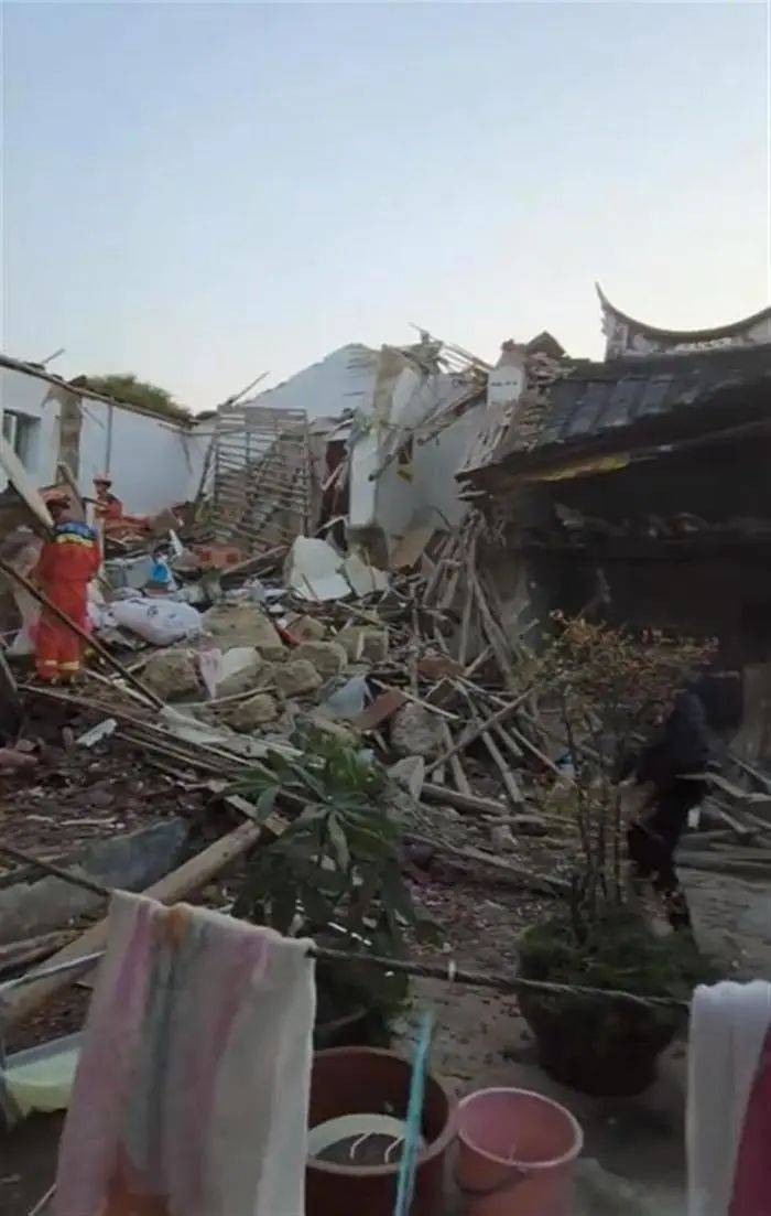 福建一民宅倒塌7人被埋<strong></p>
<p>usdt交易</strong>，亲历者：房龄已超60年