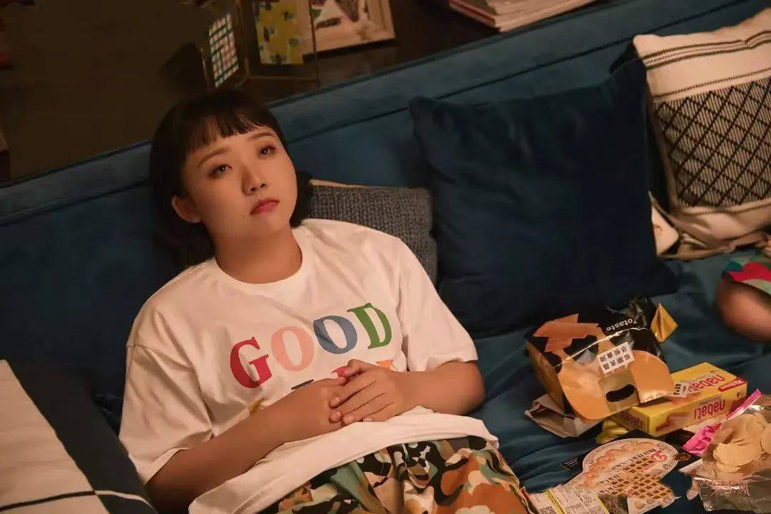 一个月只花30元<strong></p>
<p>usdt交易</strong>，985毕业生挤满躺平赛道