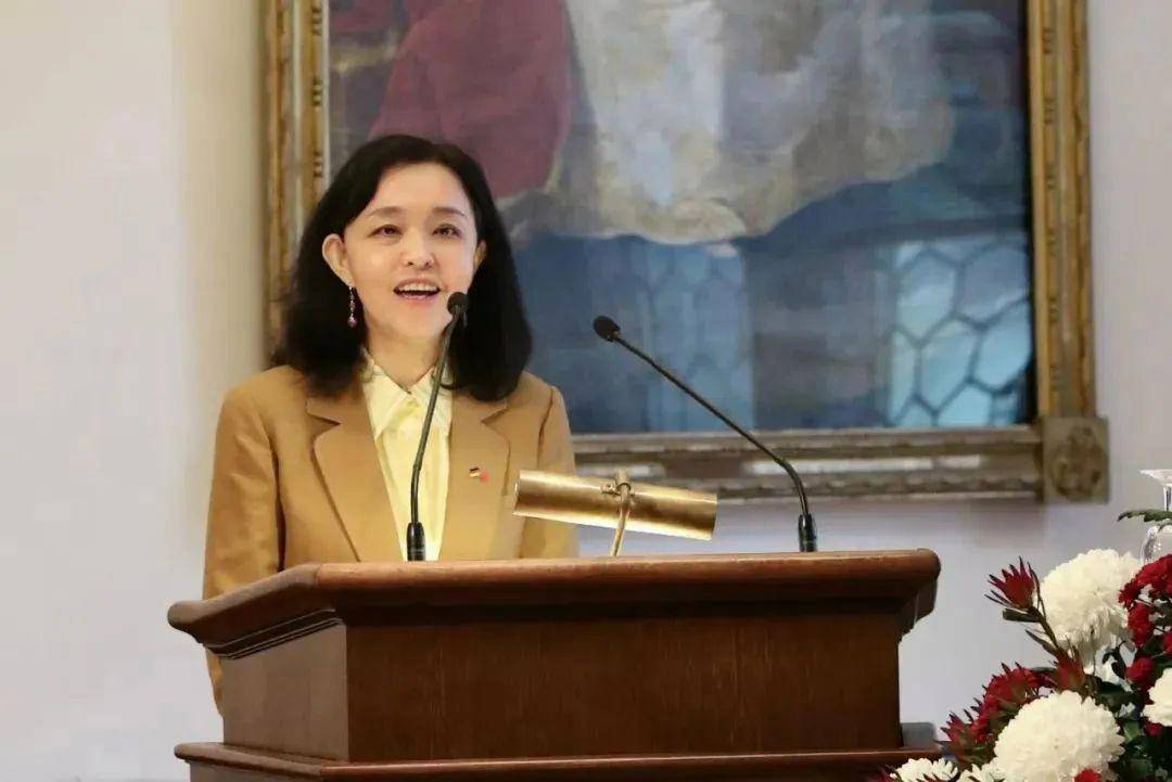 41岁升正厅的她<strong></p>
<p>usdt充值</strong>，职务调整（附简历）